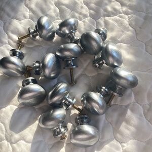 LOT OF 13 BRUSHED STAINLESS STEEL SILVER METAL SMALL ROUND DRAWER PULL/HANDLES